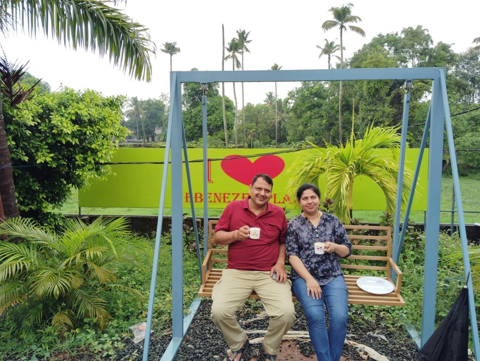 Ebenezer Plaza Hotell Nedumbassery Exteriör bild